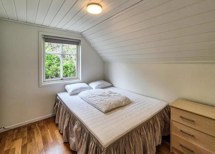 Dom wakacyjny Cozy In With House Sea View